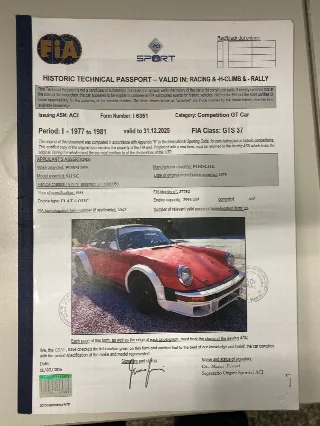 Foto 5 di 7: PORSCHE 911