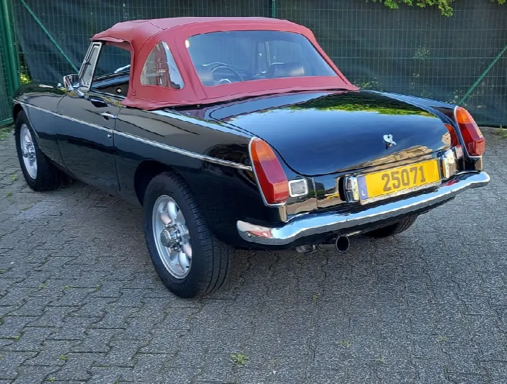 MG B