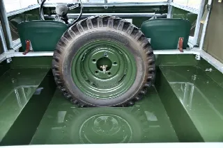 Foto 7 di 10: LAND ROVER Series One 80  