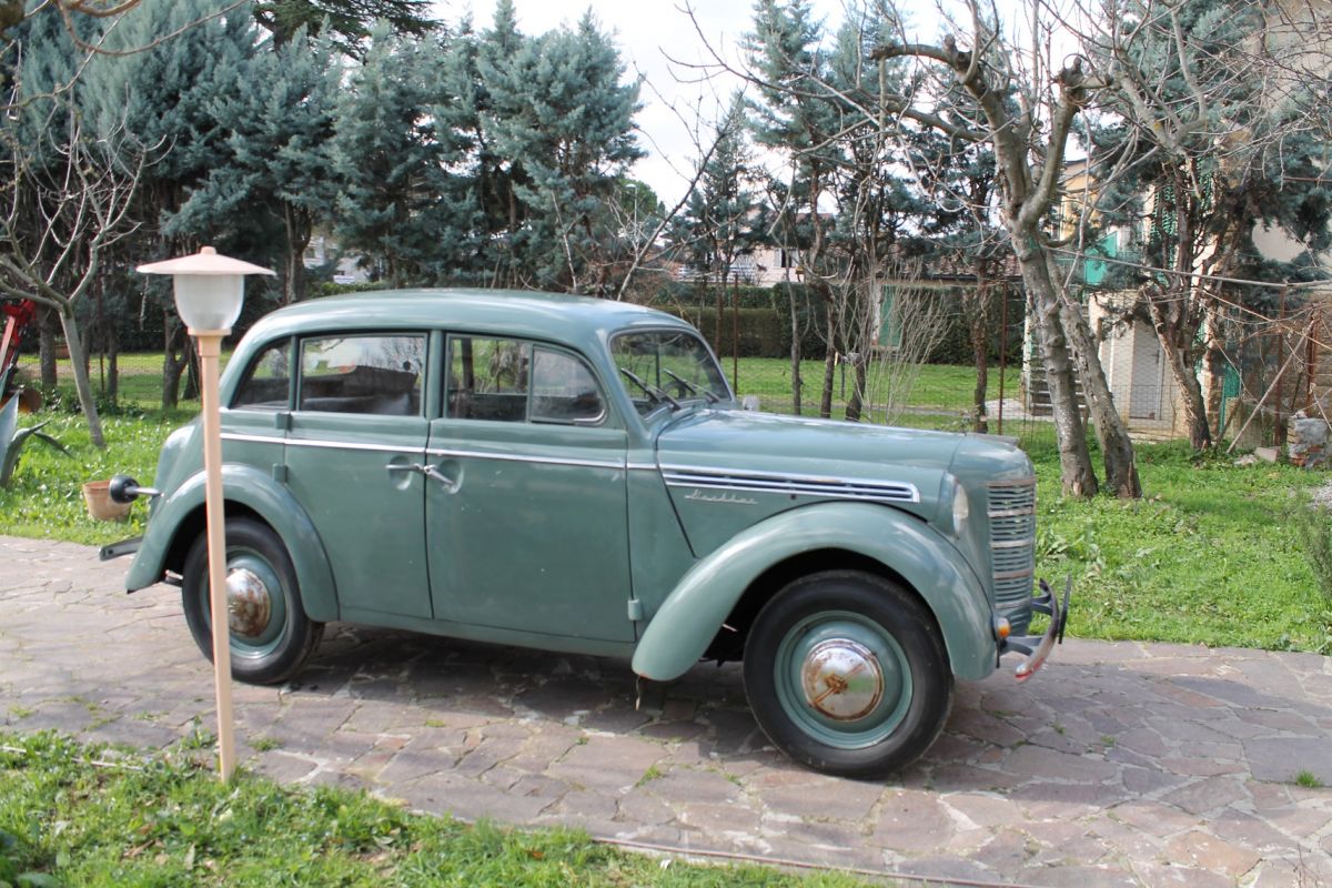Moskvisch 401  
