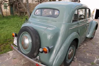 Foto 2 di 9: Moskvisch 401  