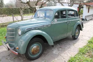 Foto 3 di 9: Moskvisch 401  