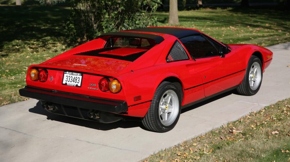 LA "FERRARI DI MAGNUM P.I." FERRARI 308 GTS 1977
