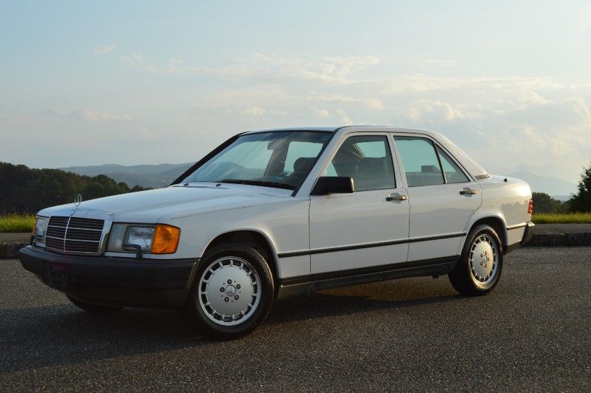 MERCEDES-BENZ 190 E (1983-1993)  
