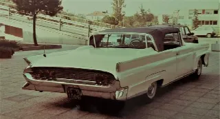 Foto 2 di 2: LINCOLN ContinentalConvertible MK3 