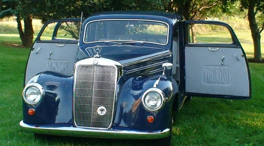 MERCEDES-BENZ 220(1951-1955)  