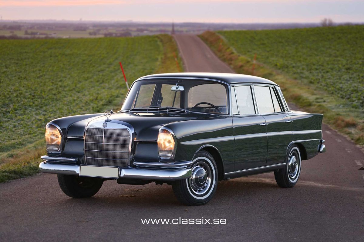 MERCEDES-BENZ S-ClassHeckflosse(1959-1968) 220 SB W111 FIntail 