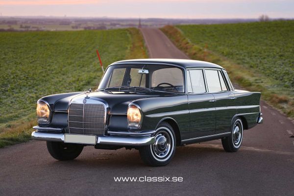 MERCEDES-BENZ S-ClassHeckflosse(1959-1968) 220 SB W111 FIntail 