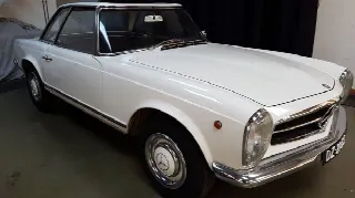 Foto 2 di 9: MERCEDES-BENZ SL Pagoda (1963-1971) cabrio 