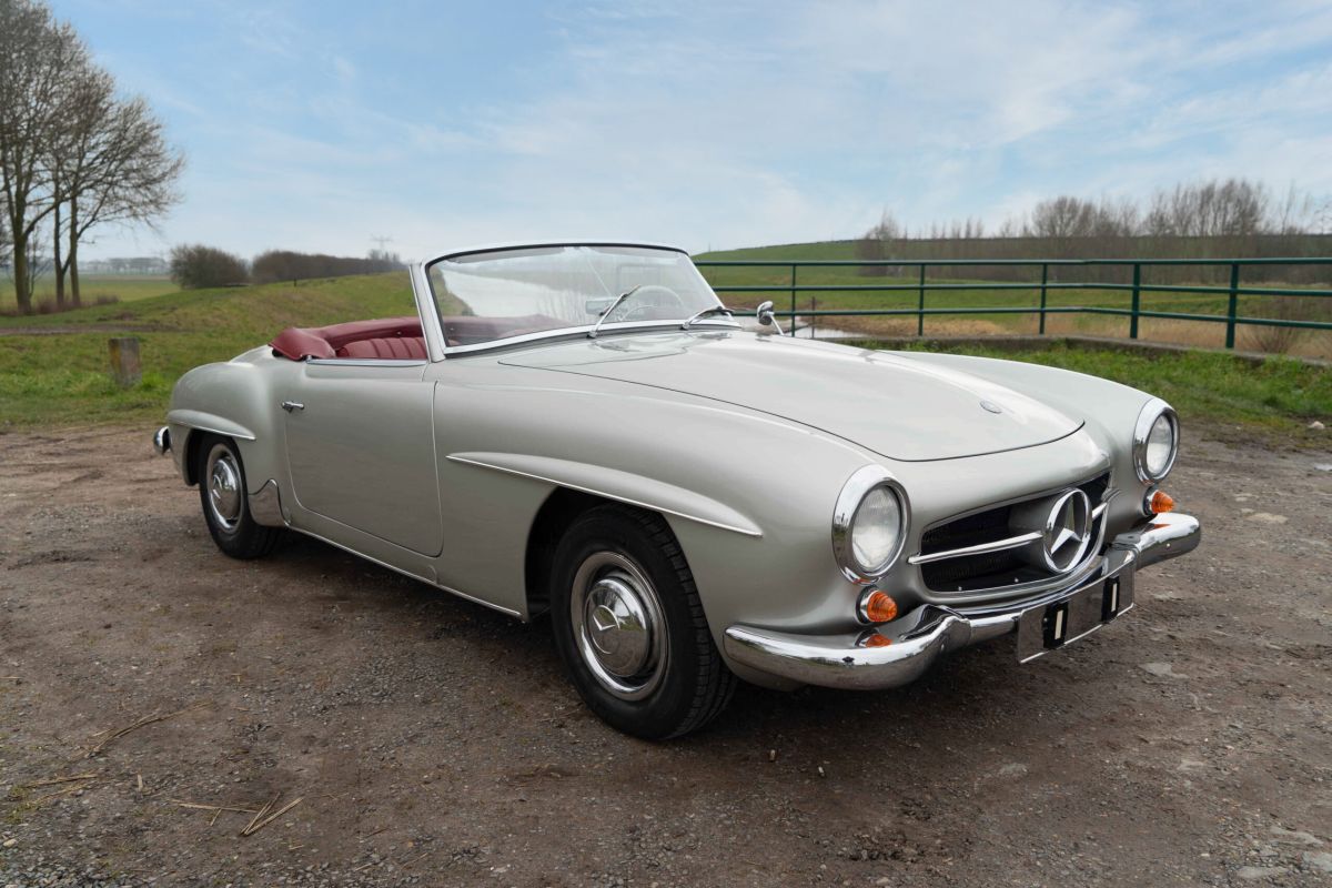 MERCEDES-BENZ 190 SL   