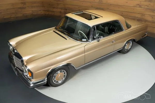 MERCEDES-BENZ