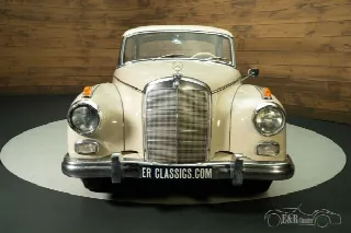 Foto 6 di 10: MERCEDES-BENZ 300 SLS