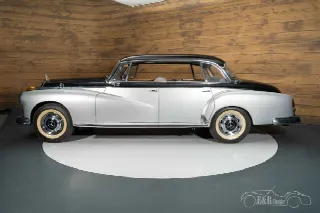 Foto 10 di 10: MERCEDES-BENZ 300 SLS
