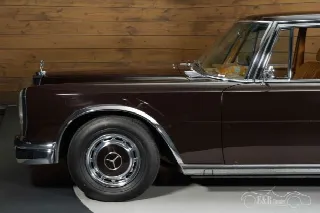 Foto 9 di 10: MERCEDES-BENZ 600