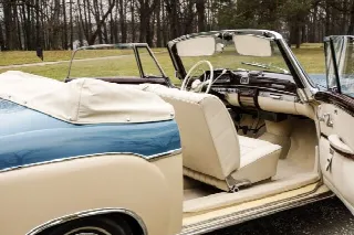 Foto 12 di 14: MERCEDES-BENZ 220 S Convertible 