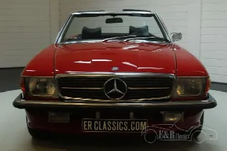 Foto 8 di 10: MERCEDES-BENZ SL(1971-1989) 280 SL 1975 