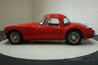 Foto 10 di 10: MG A Coupe 1961 