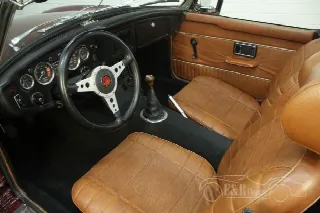 Foto 5 di 8: MG B Cabriolet 1976 Overdrive Damask Red 