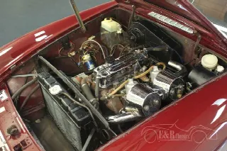 Foto 3 di 8: MG B Cabriolet 1976 Overdrive Damask Red 