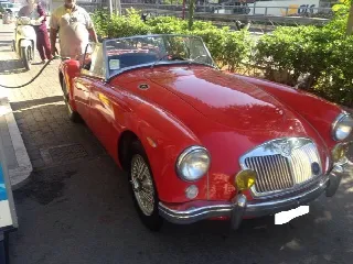 Foto 4 di 4: MG MGA 