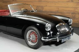 Foto 5 di 10: MG A 
