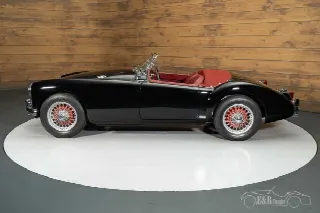 Foto 10 di 10: MG A 
