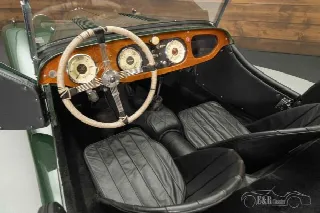 Foto 2 di 10: MORGAN Plus 4