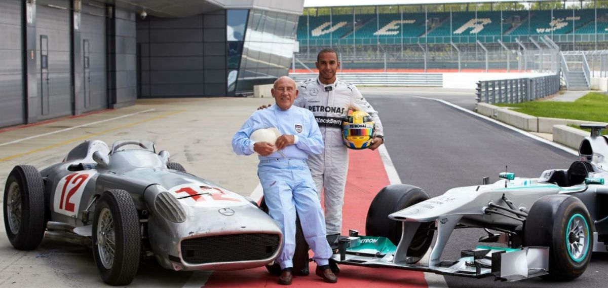 IL MONDO AUTOMOBILISTICO PIANGE STIRLING MOSS