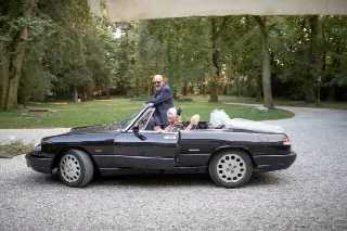 Foto 1 di 9: ALFA ROMEO Duetto Serie 4 2.0i  