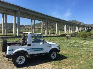 Foto 2 di 4: . Suzuki Samurai SJ413 