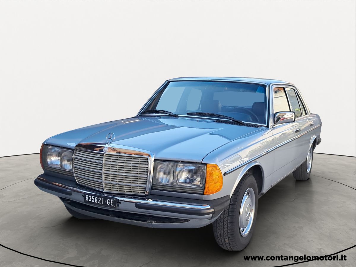 MERCEDES-BENZ 200 W123  