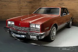 Foto 7 di 10: OLDSMOBILE Toronado