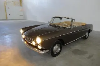Foto 1 di 6: PEUGEOT 404  