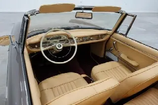 Foto 4 di 6: PEUGEOT 404  