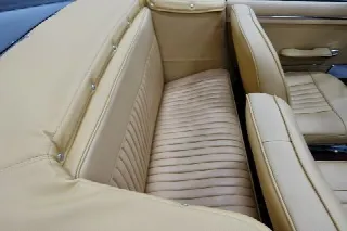 Foto 5 di 6: PEUGEOT 404  