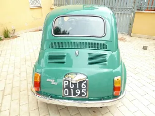 Foto 2 di 6: FIAT 500 Francis Lombardi 