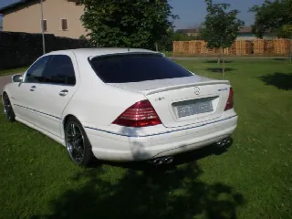 Foto 3 di 5: MERCEDES-BENZ S-Class(1998-2005) S 55 AMG 