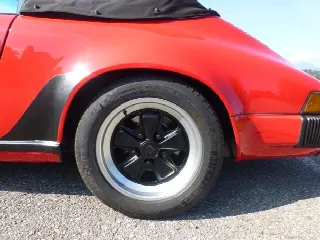 Foto 5 di 10: PORSCHE 911G"(1973-1989)" 3.2 Carrera Cabrio 