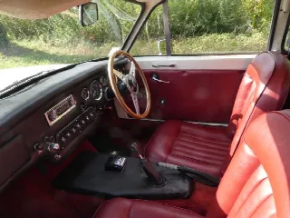 Foto 5 di 6: GILBERN GT 1800  