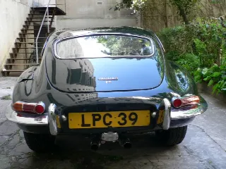 Foto 14 di 15: JAGUAR 3.8 E Type 