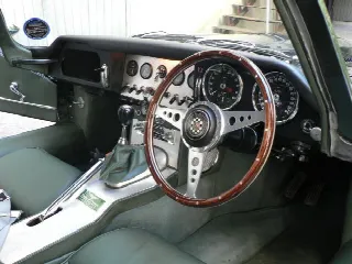Foto 2 di 15: JAGUAR 3.8 E Type 