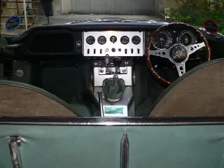 Foto 13 di 15: JAGUAR 3.8 E Type 