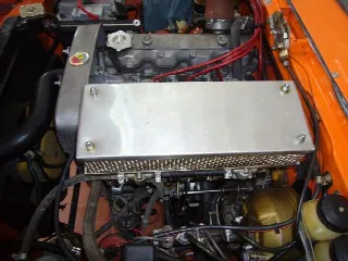 Foto 5 di 6: FIAT 124 SPYDER 