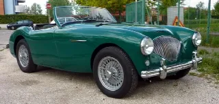 Foto 7 di 13: AUSTIN HEALEY 100 BN1  