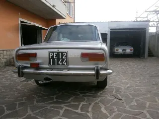 Foto 3 di 7: ALFA ROMEO berlina