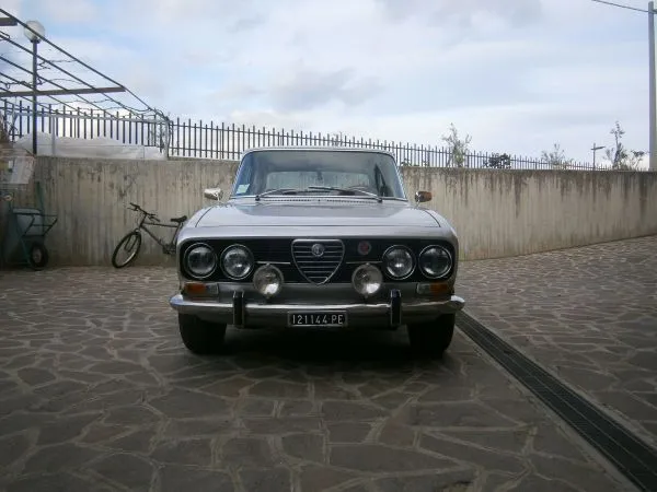 ALFA ROMEO berlina