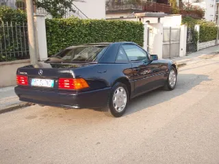Foto 2 di 3: MERCEDES-BENZ 500SL Cabrio 