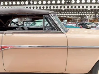 Foto 7 di 17: PACKARD Deluxe Cabriolet