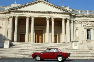 Foto 2 di 33: LANCIA Fulvia HF Ufficiale Jolly Club   