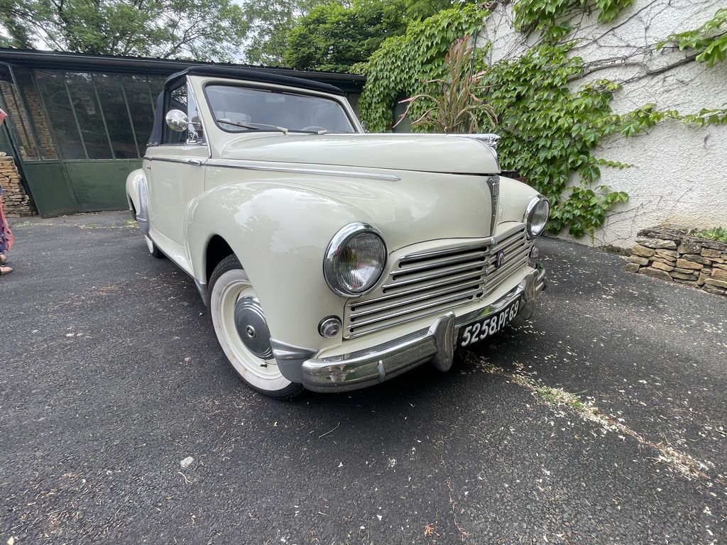 PEUGEOT 203